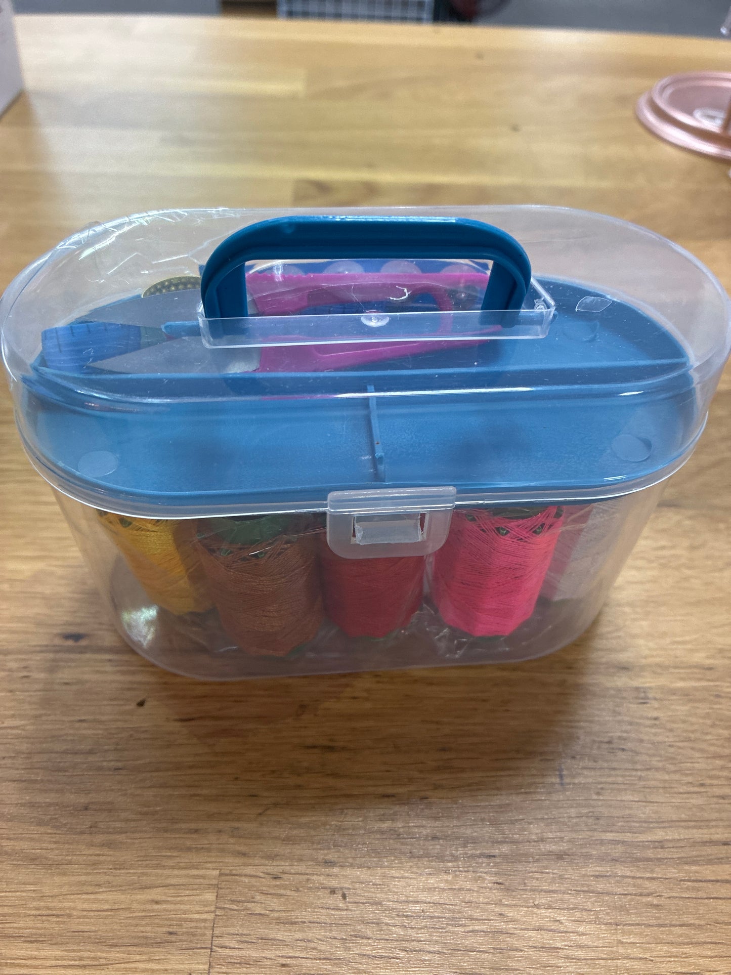 Sewing Accessories /box/container/sewing needle/pins/snips