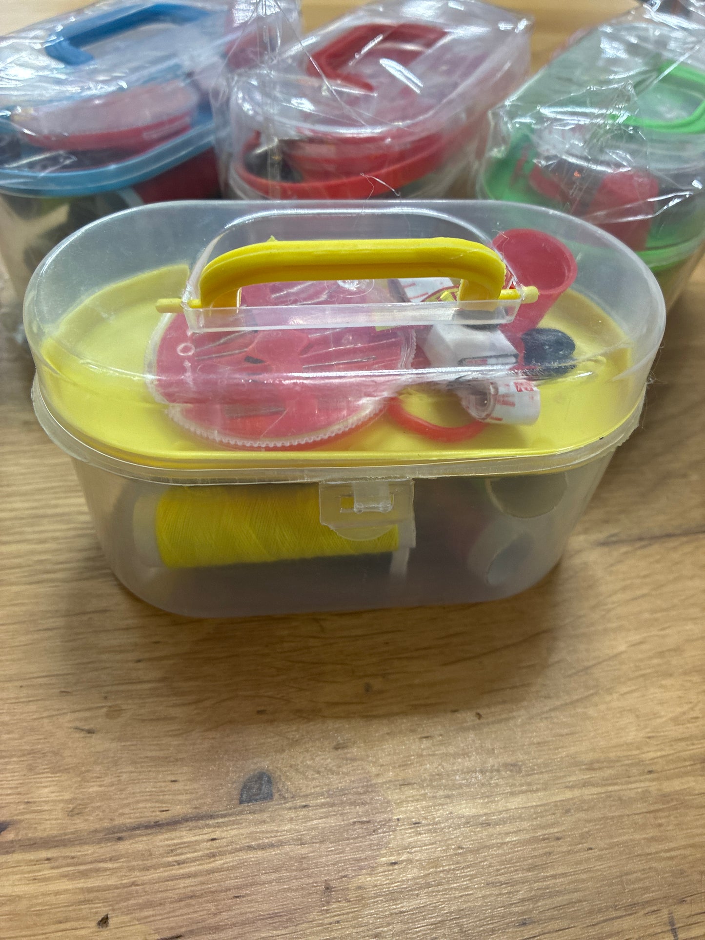 Sewing Accessories /box/container/sewing needle/pins/snips