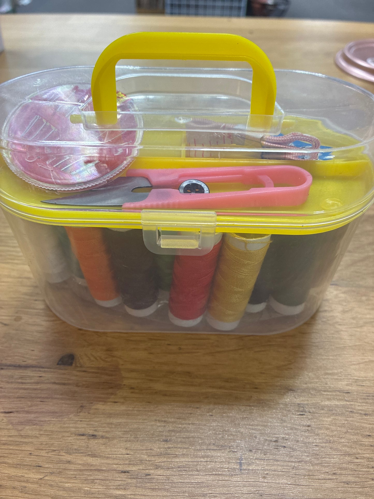 Sewing Accessories /box/container/sewing needle/pins/snips