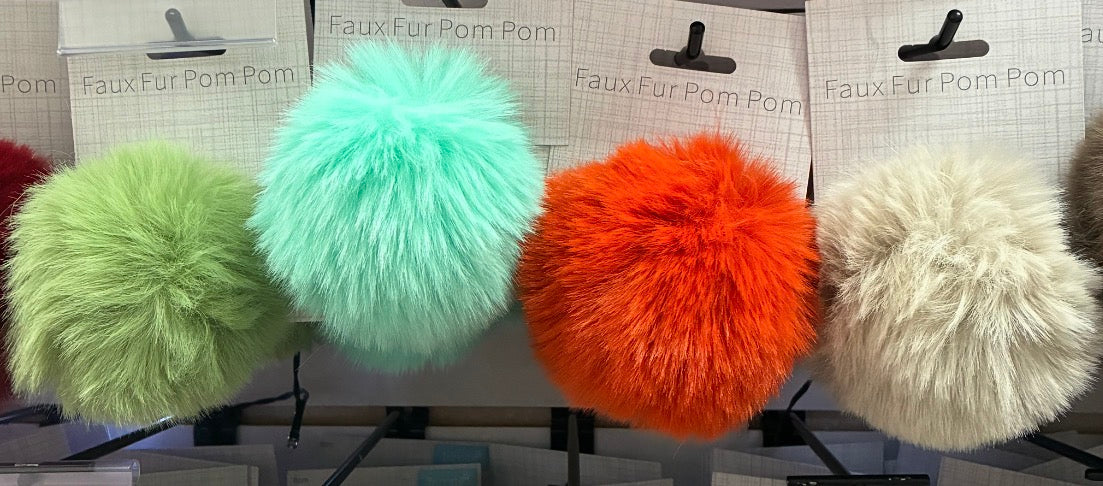 Fluffy Pom Pom Faux with ribbon
